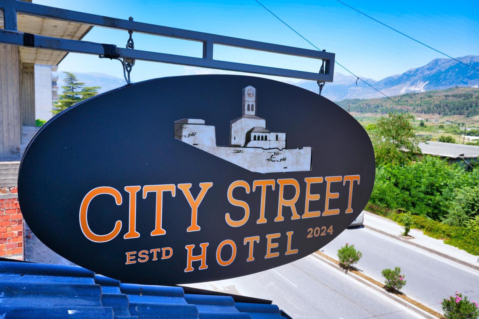 City Street Hotel Gjirokastër Eksteriør billede